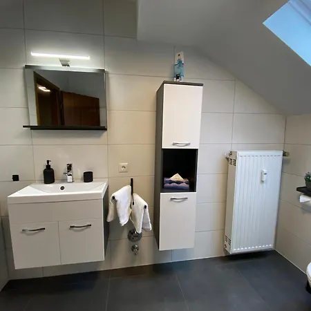 Moderne Und Gemuetliche In Ruhiger Lage, Netflix, Keybox Burgkunstadt